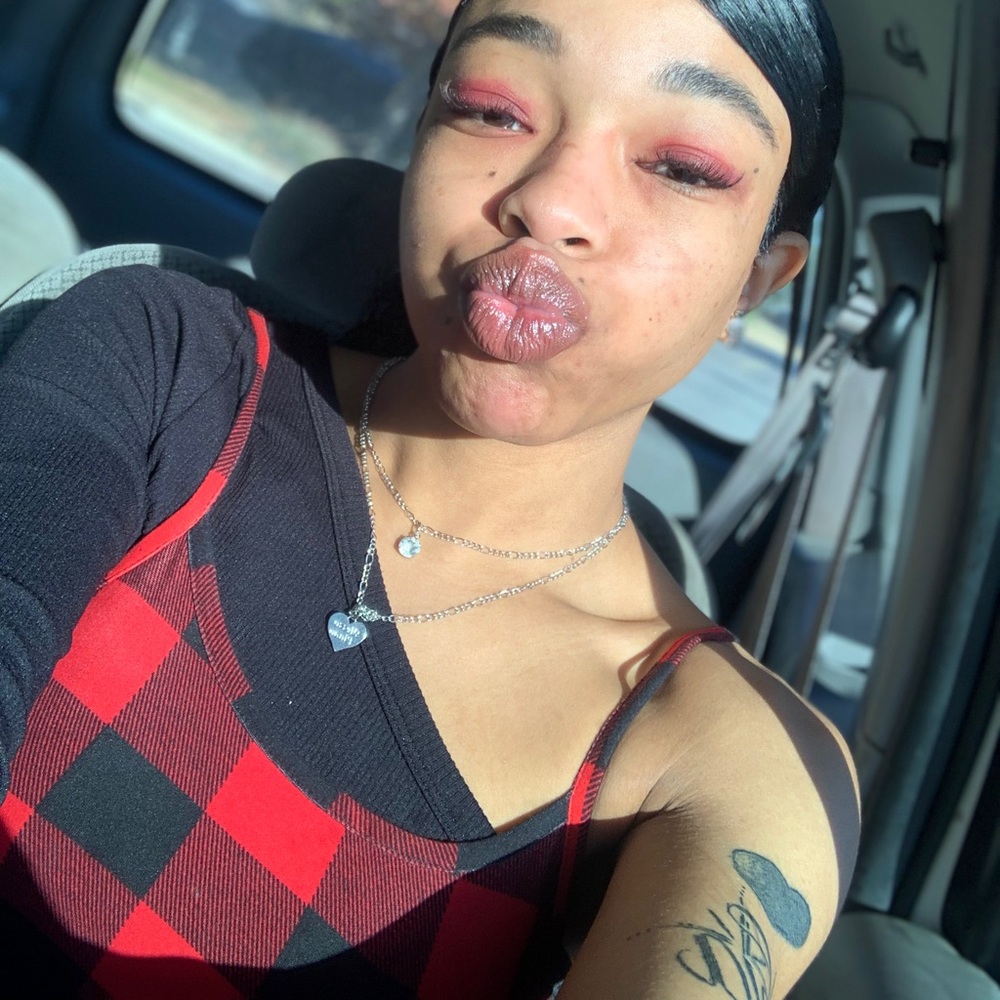 Meet your Posher, Octavia